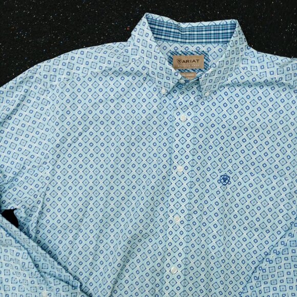 ARIAT Button Down Geometric Shirt Wrinkle Free XLT - Picture 1 of 7